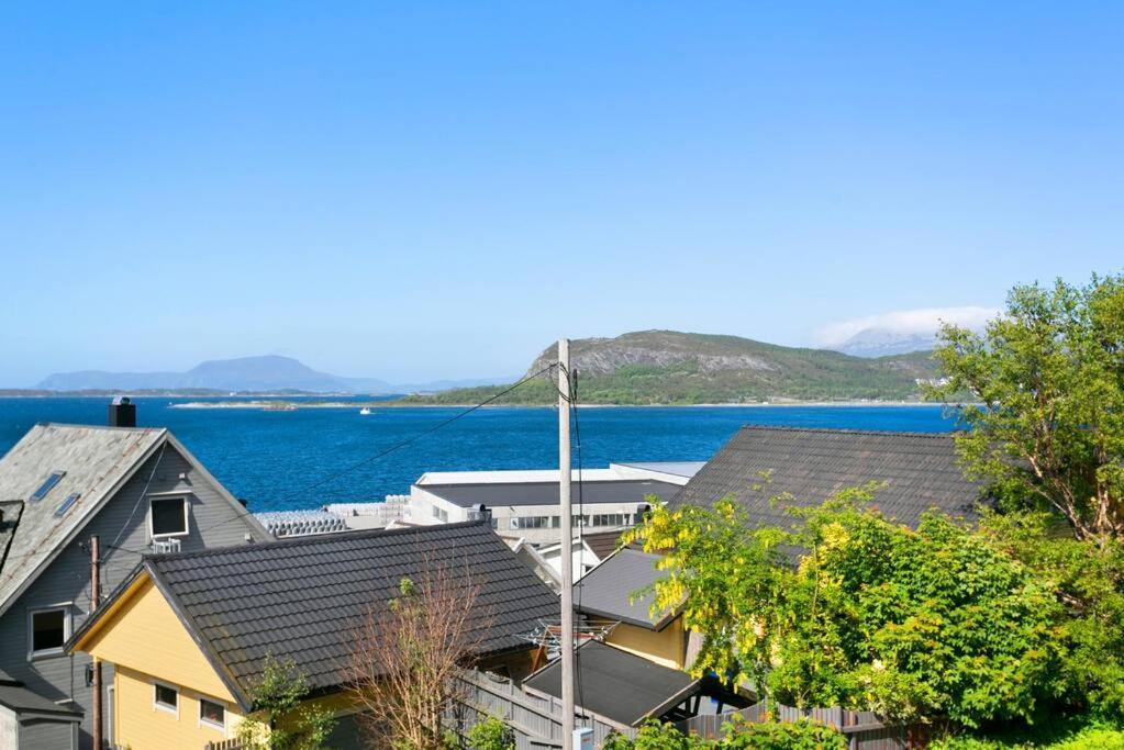 Koselig Sentrum Leilighet. Appartement Ålesund Buitenkant foto